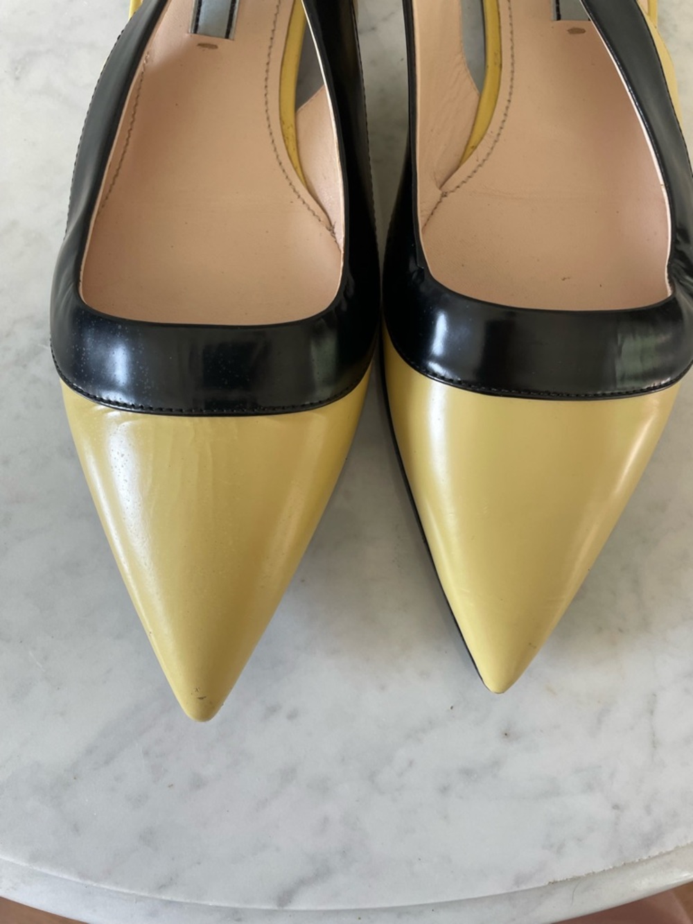 Prada Ananas + Nero pointed-toe slingback shoes in yellow and black Size 37 1/2 - Picture 5 of 12